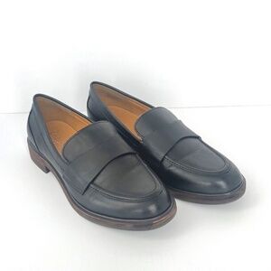 Crown Vintage Lornita Black Leather Loafers (Size 8.5M)